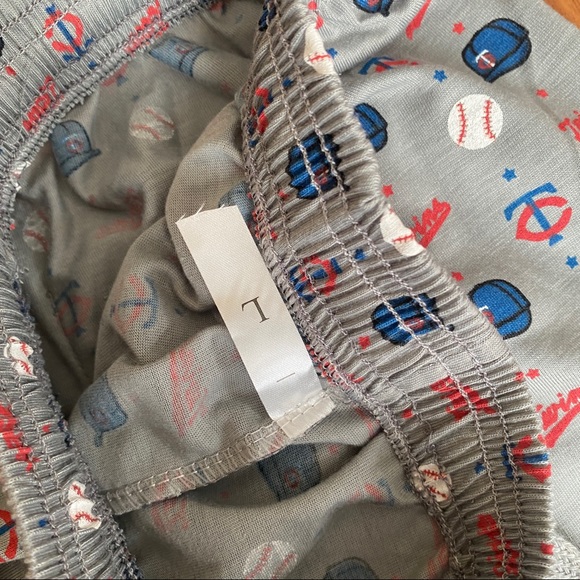 Twins Fan Gift! Mug, Build a Bear, Lounge Pants - Picture 11 of 11